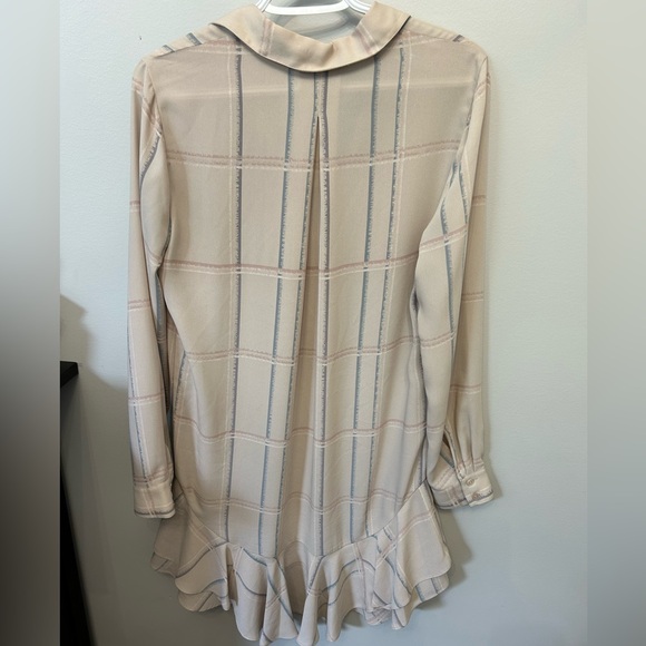 BNWT Vince ruffle bottom striped dress - Picture 2 of 8